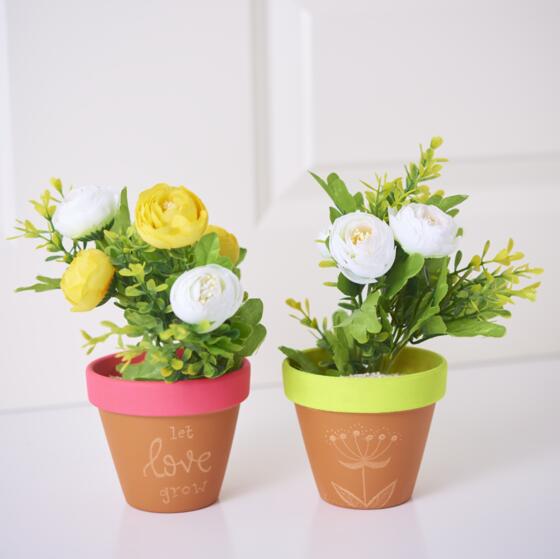 Terrakottatöpfe gravieren