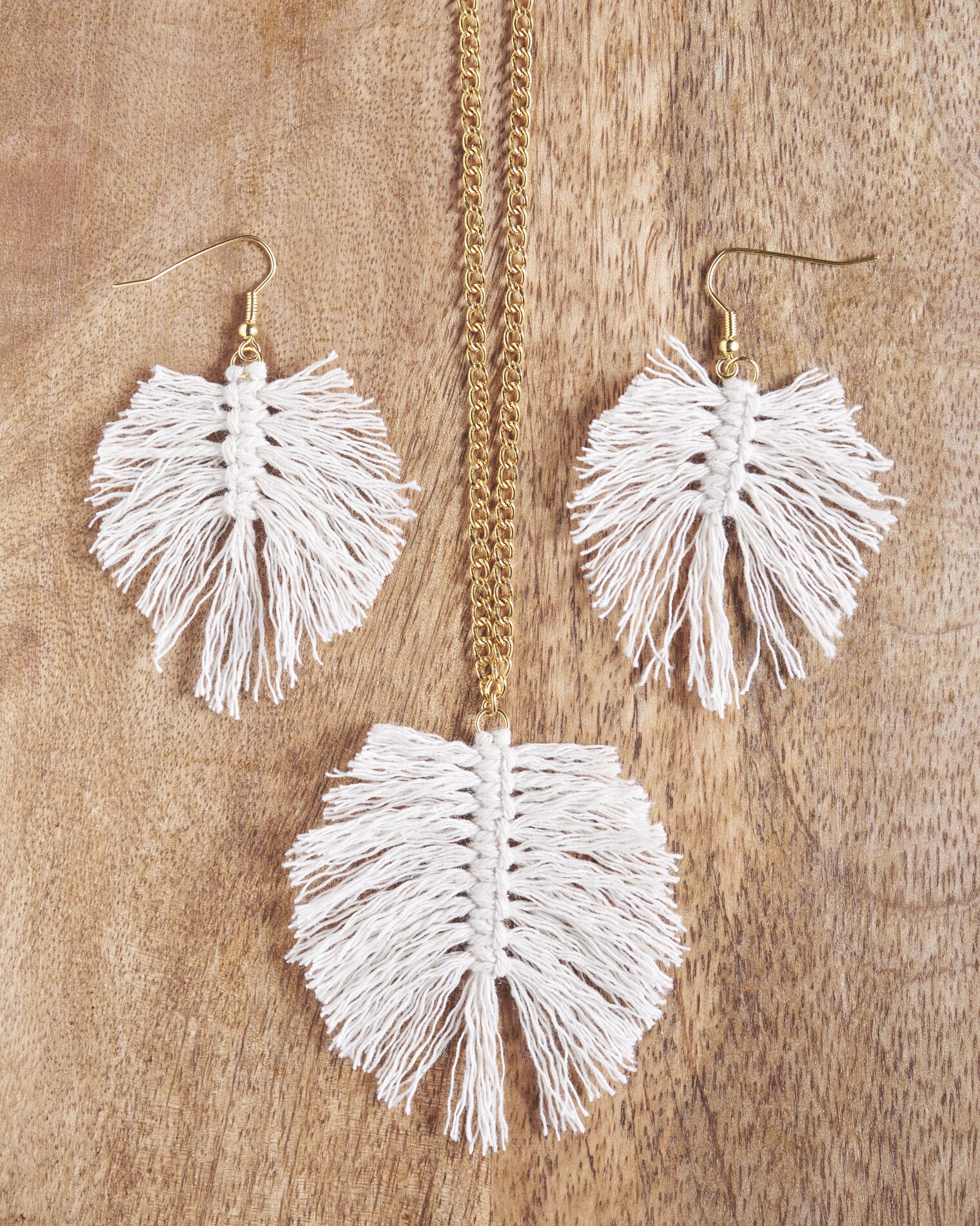 selbstgemachter Schmuck Makramee