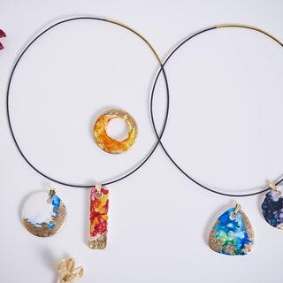 Gioielli con inchiostro ad alcool