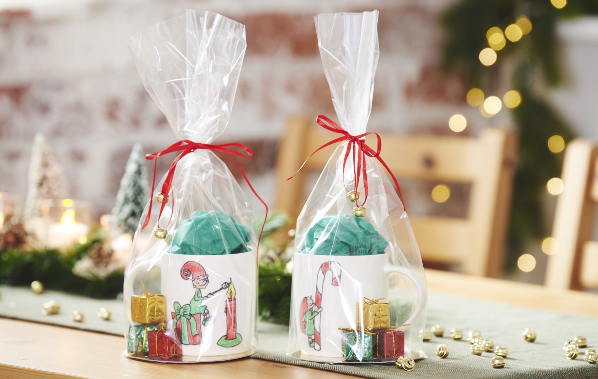 Porzellantassen mit Wichteln bemalen