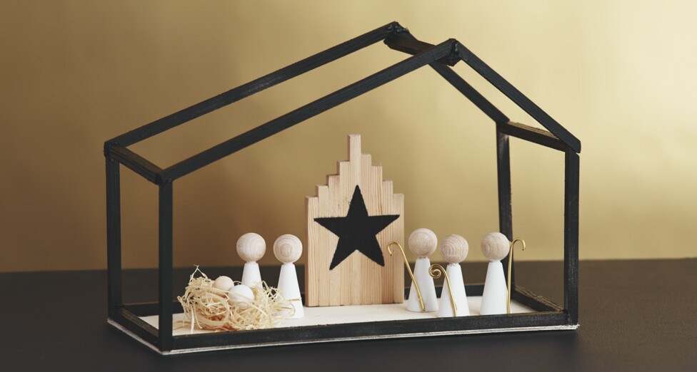 Minimalistische Krippe zu Weihnachten