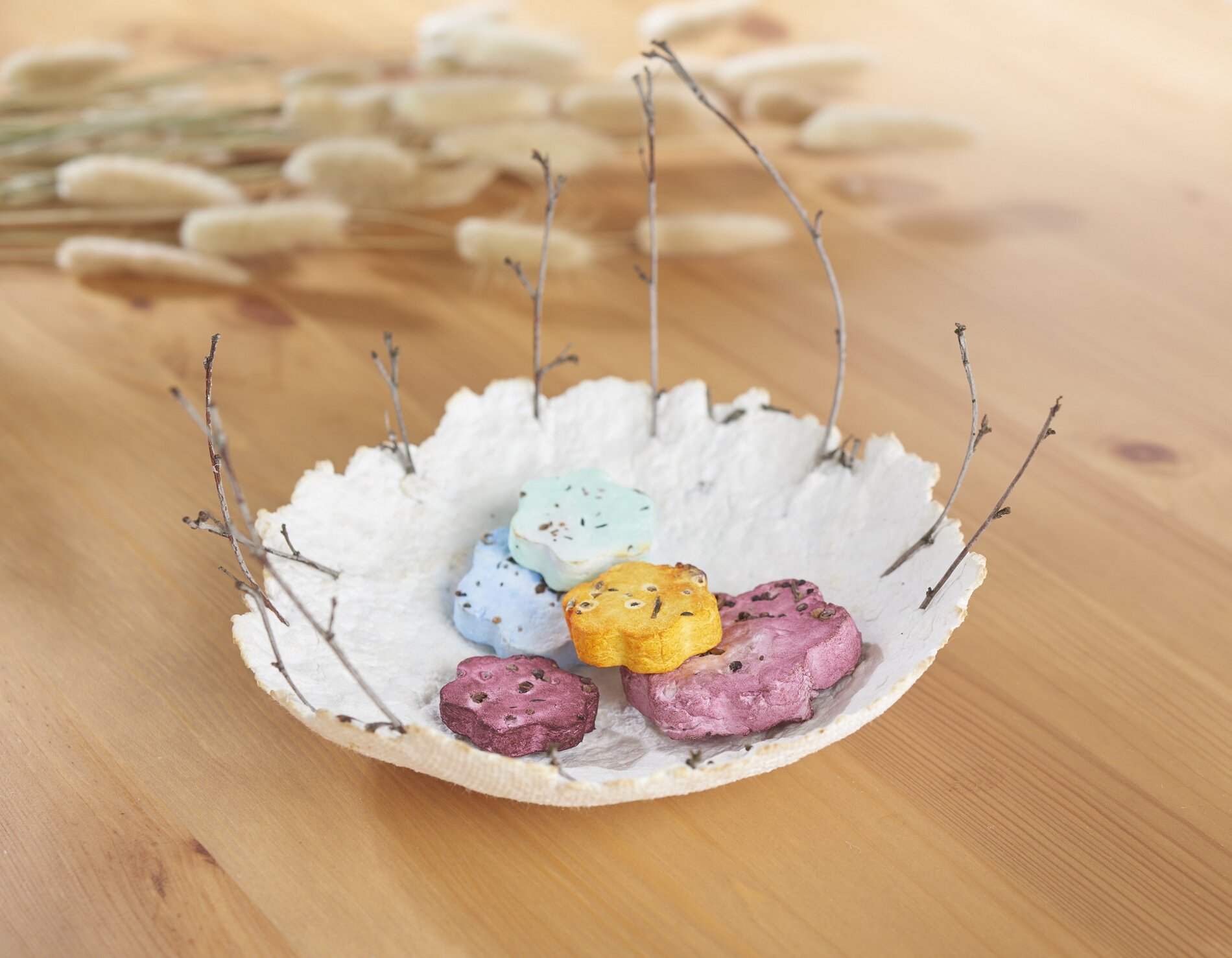 Dekorative Schale aus handgeschöpftem Papier