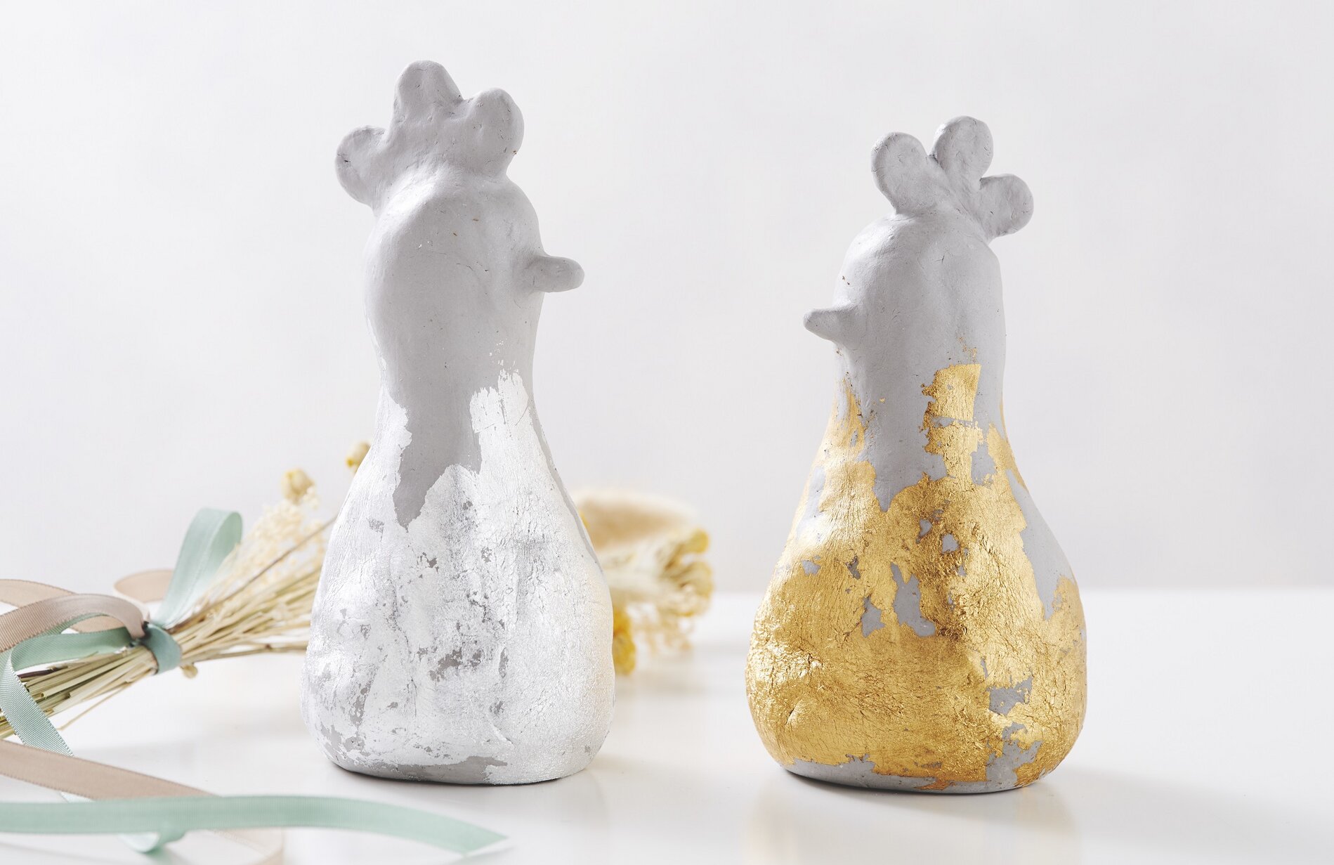 Hühner aus Beton-Modelliermasse