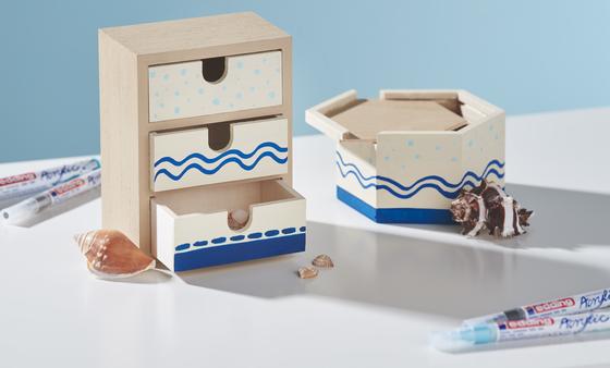 Painting with acrylic markers - storage box