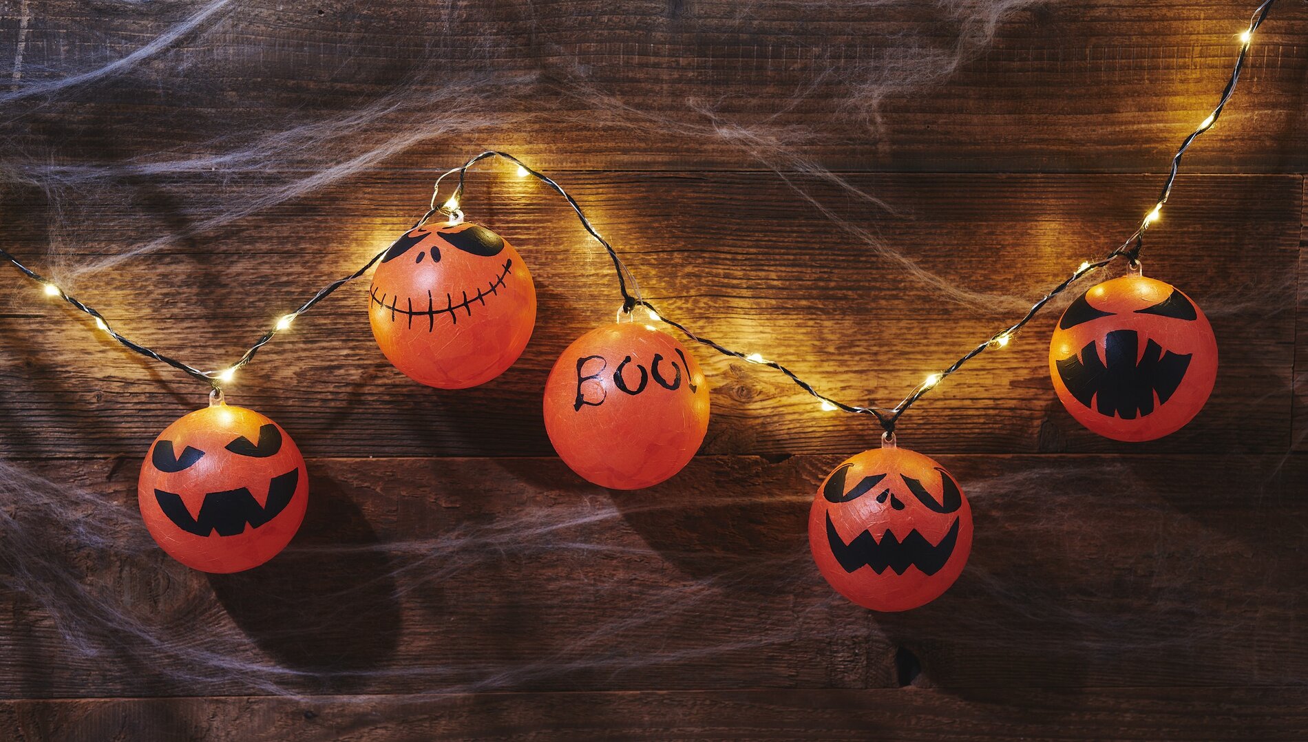 Halloween Lichterkette basteln