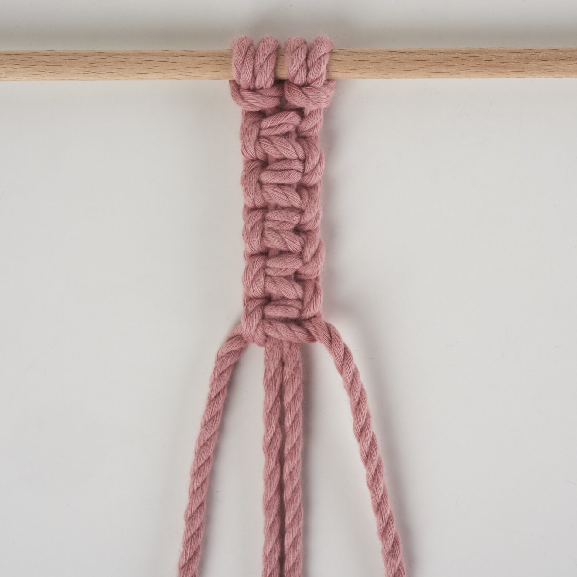 Kreuzknoten nach links gerichtet 8