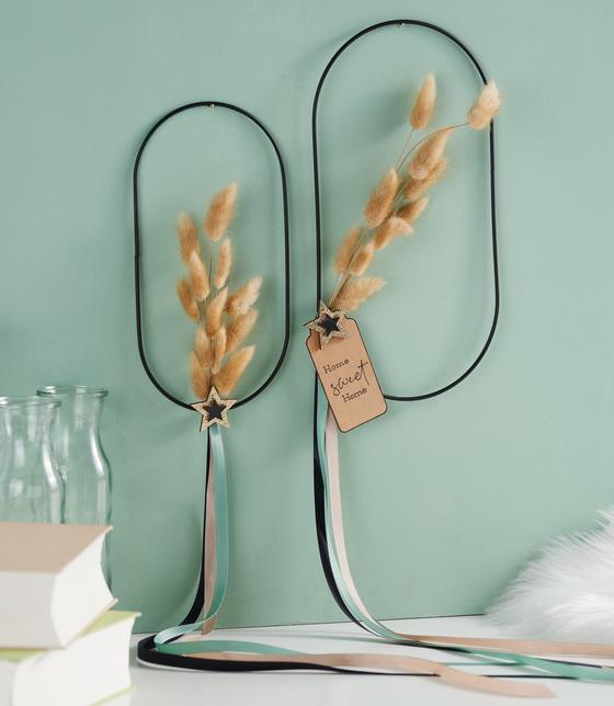 Dekorative Metallringe oval mit Trockenblumen