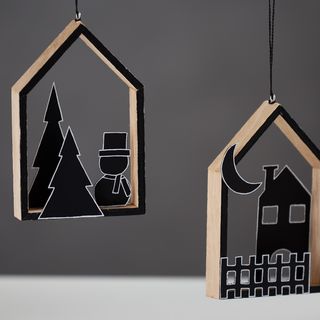 Weihnachtliche Anhänger mit Papercut Motiven