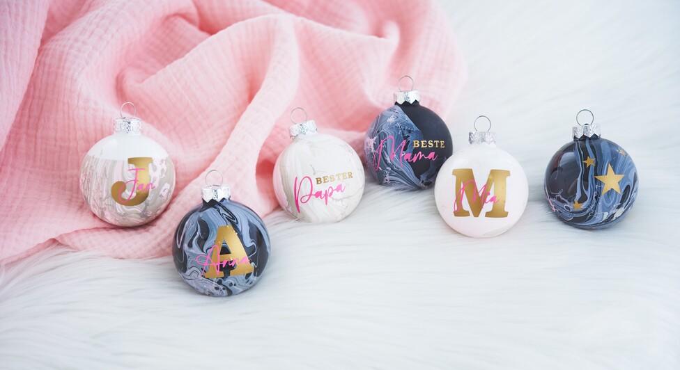 weihnachtskugeln marmorieren und plotten