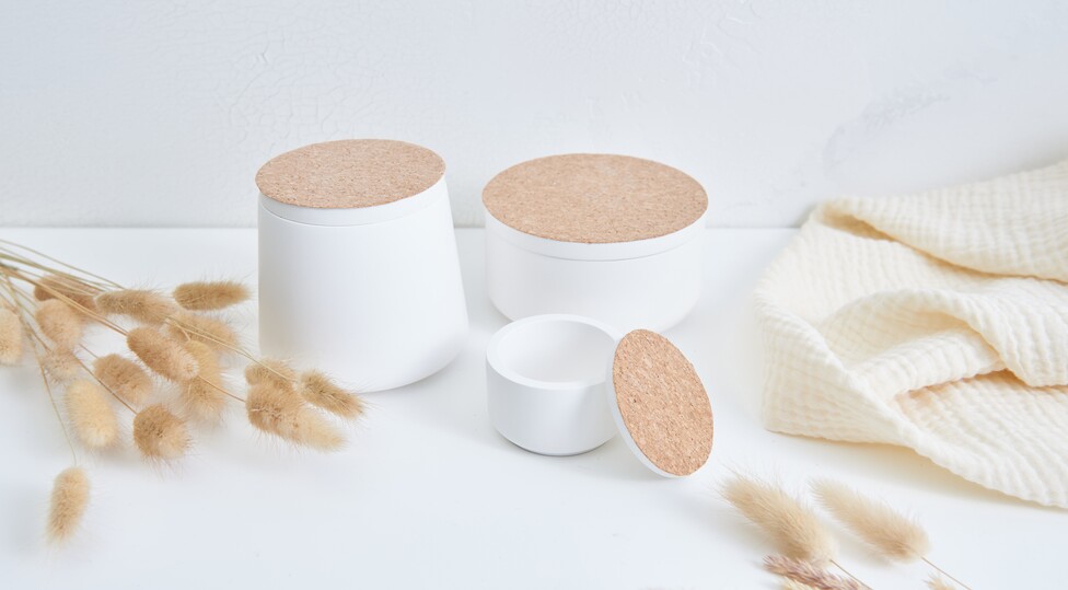 gegossene dosen mit deckel