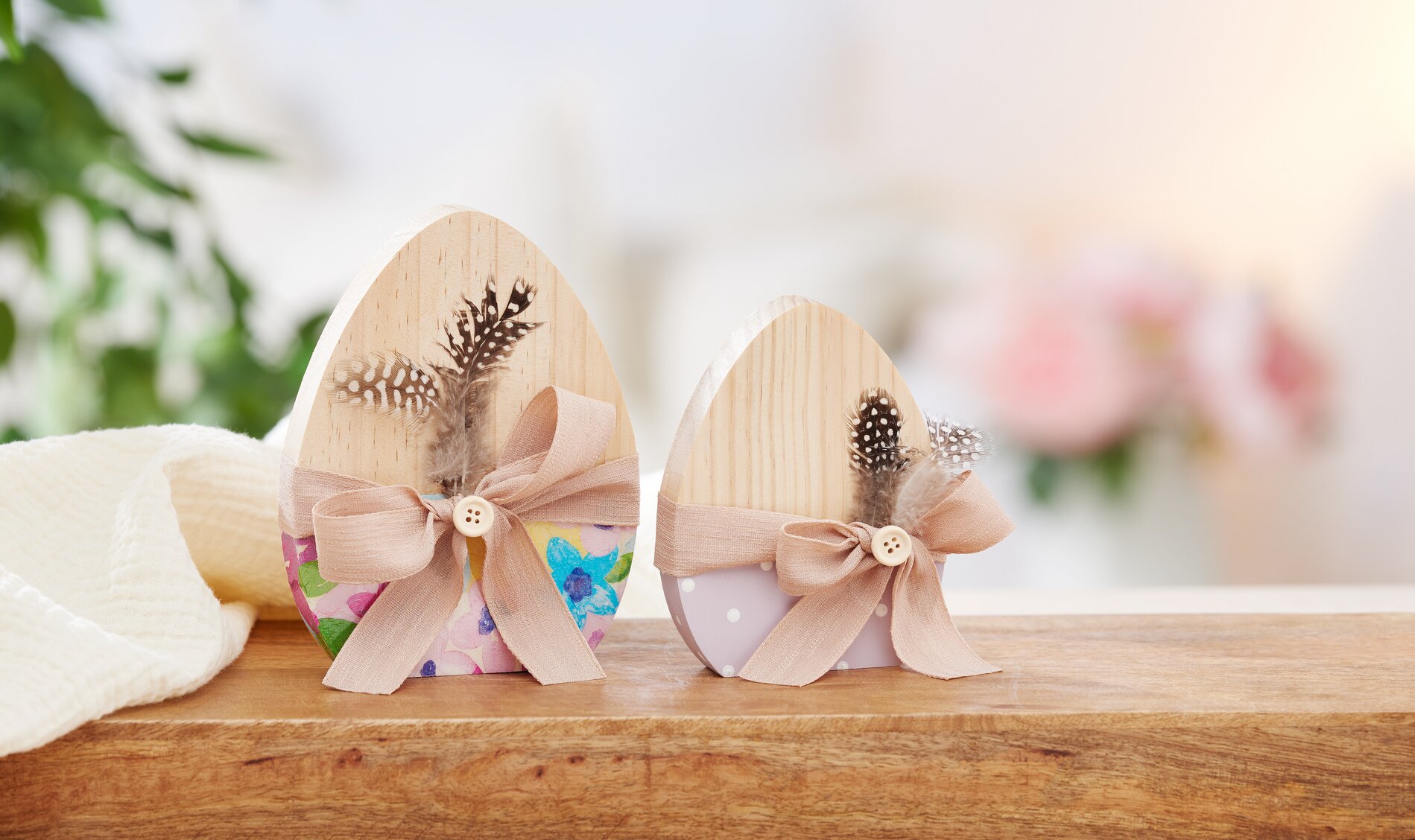 Holz-Eier mit Serviettentechnik & Farbe