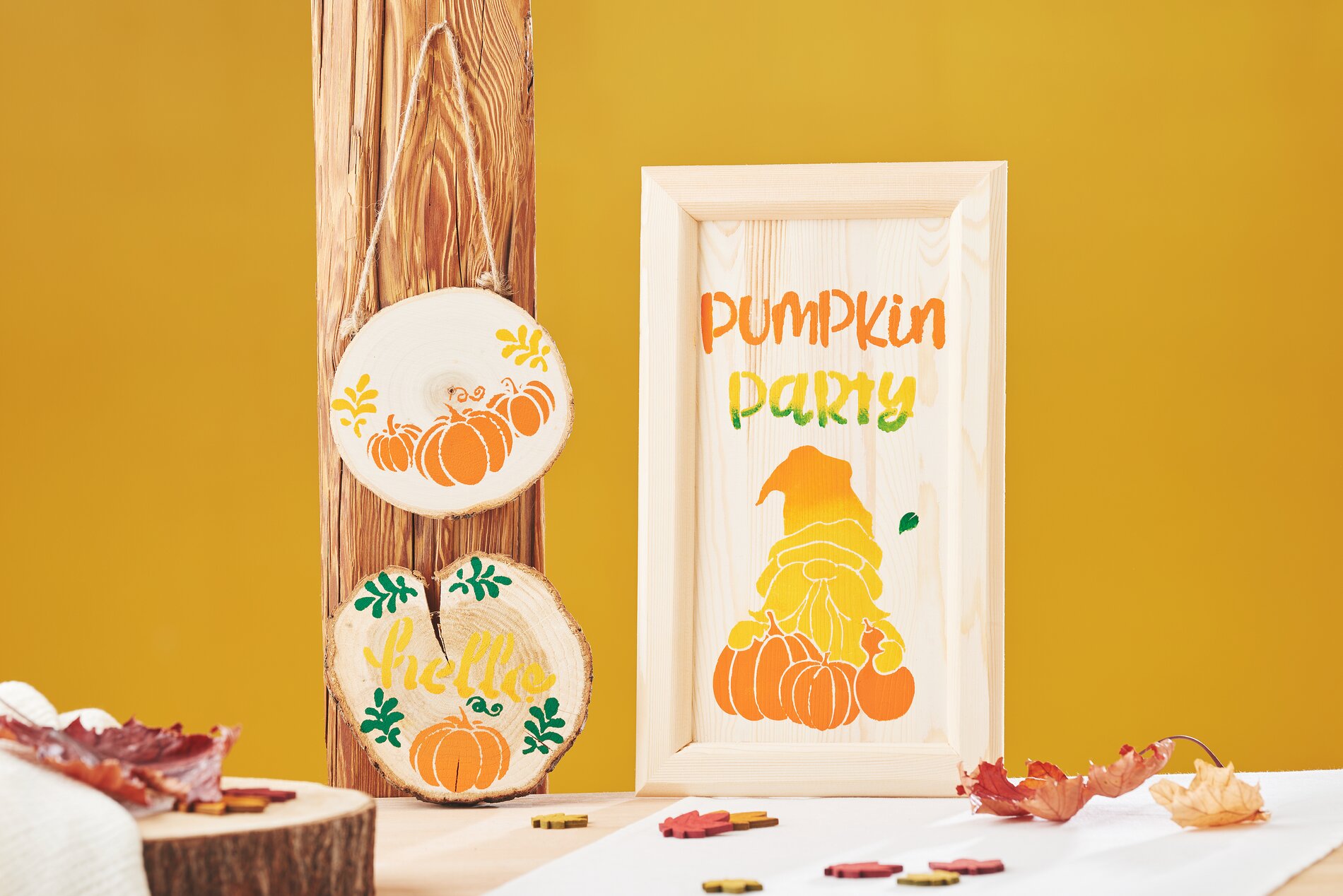 Herbstszene mit Schabloniertechnik