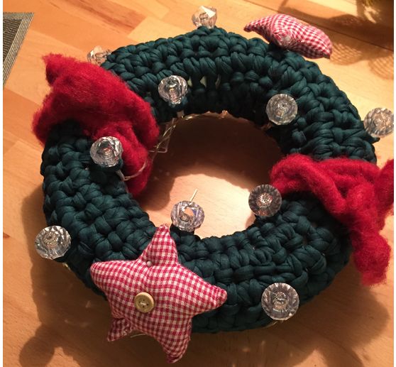 12_Bromis_Der etwas andere Weihnachtskranz_Kategorie Klassisch