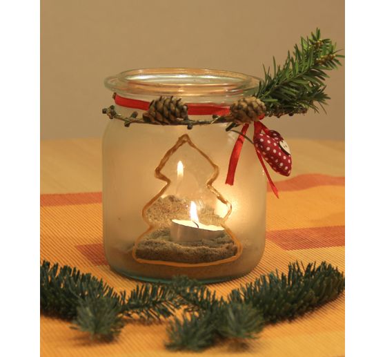 202_Bruni_Windlicht mit Frosteffektfarbe und Verzierungen mit Naturmaterialien_Kategorie Klassisch.jpg