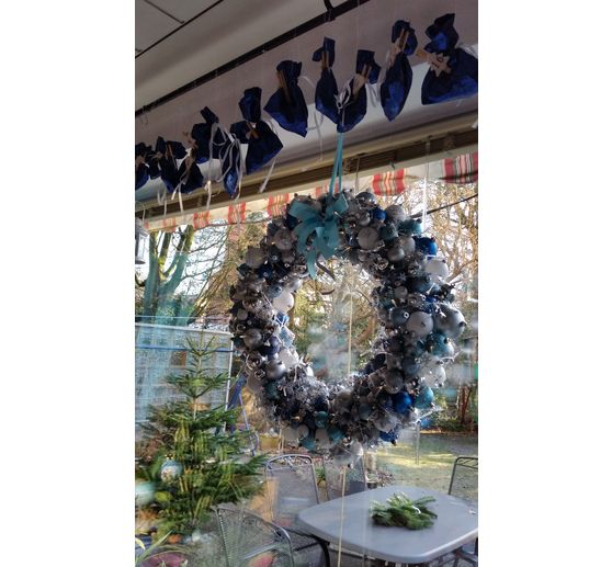 312_Rici_Schwimmnudel als Kranz_Kategorie Metallic