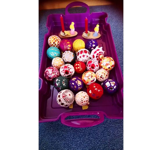 131_H&auml;kelqueen_Umh&auml;kelte Christbaumkugeln