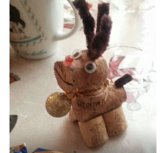 149_Sputnik06_Rentier aus Weinkorken