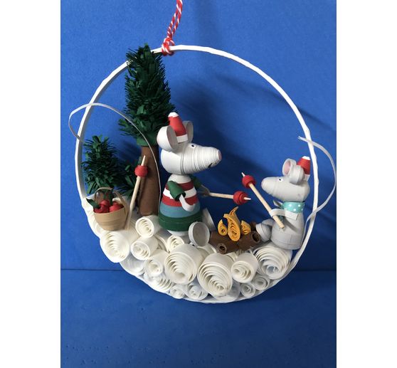 335_Yanka_Weihnachtsm&auml;use am Lagerfeuer