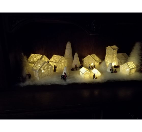 456_Helga_Geh&auml;keltes Winterdorf