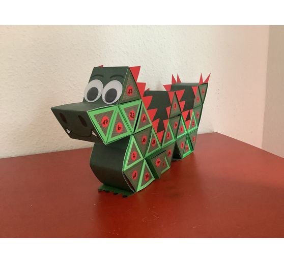 312_KaSi_Adventskalender Drache &bdquo;Fangdorn&ldquo;