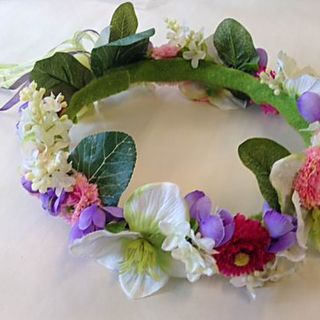 DIY: Blumenkranz und Haarreifen mit Blumen