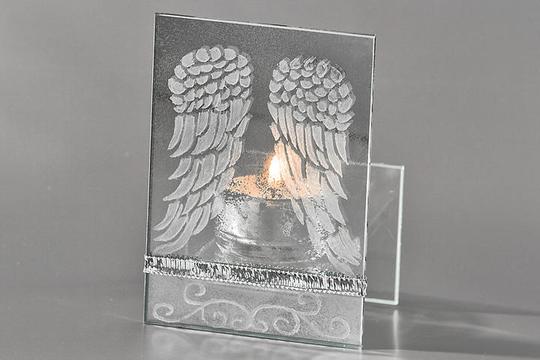 Teelichthalter mit Engelsflügeln