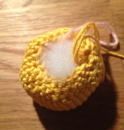 Kugel häkeln Füllen Kugel häkeln: Anleitung für Amigurumi