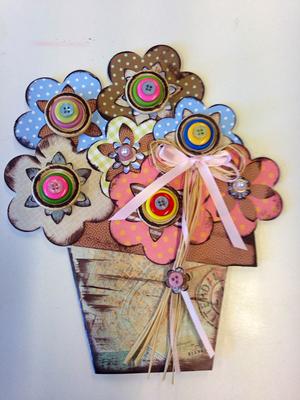 Karte mit Knöpfen und Blumen Karten basteln mit Knöpfen