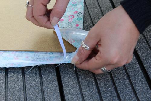 Memoboard aus Bilderrahmen selbstgemacht Schritt 5 Memoboard selber machen Anleitung Schritt 5