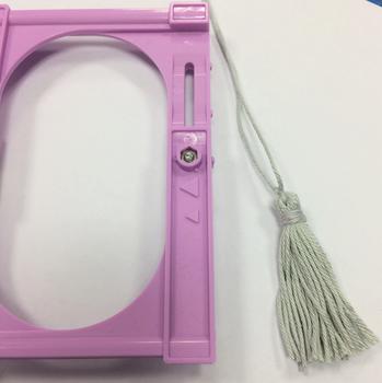 Anhänger: Quasten-Maker Schlüsselanhänger mit Quasten