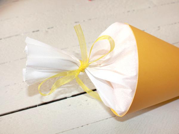 Minischultüte zur Einschulung verzieren