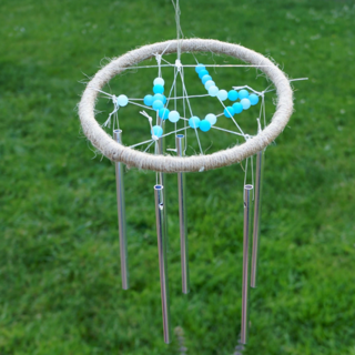 Windpsiel mit Klangstäben basteln 