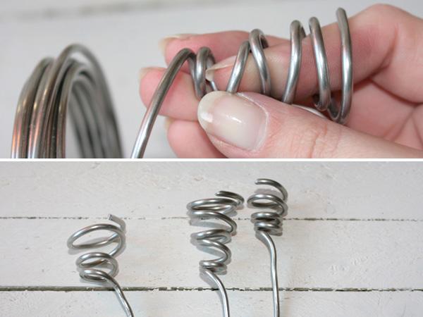 F&uuml;r die Vase die Spirale formen aus Draht
