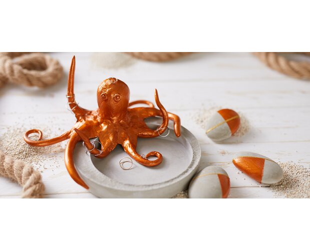 Betonschale mit Krake