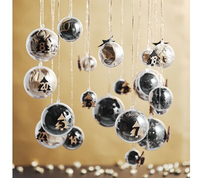 Adventskalender aus Acrylkugeln
