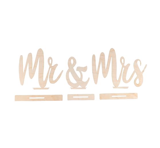 Wooden sign "Mr & Mrs"