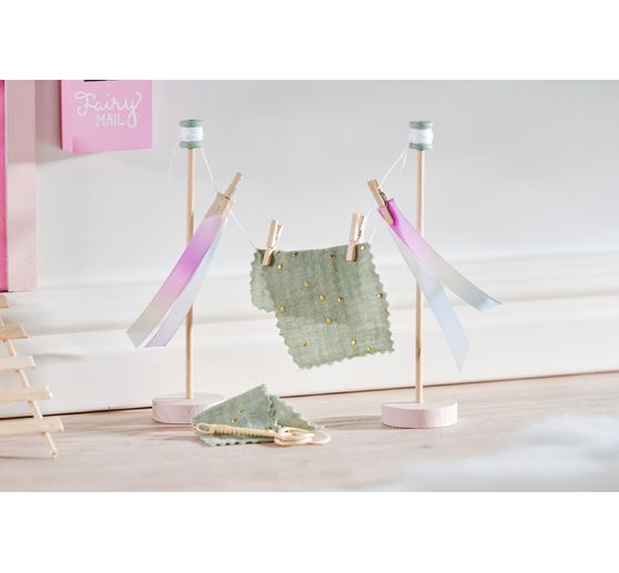 Miniature carpet beater 