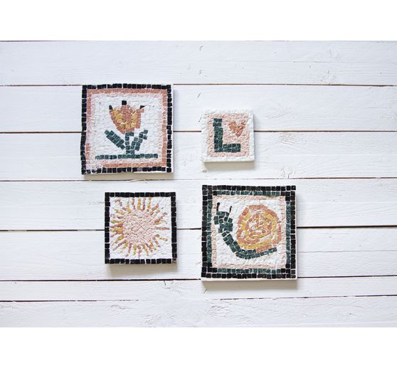 Cornice in legno a mosaico