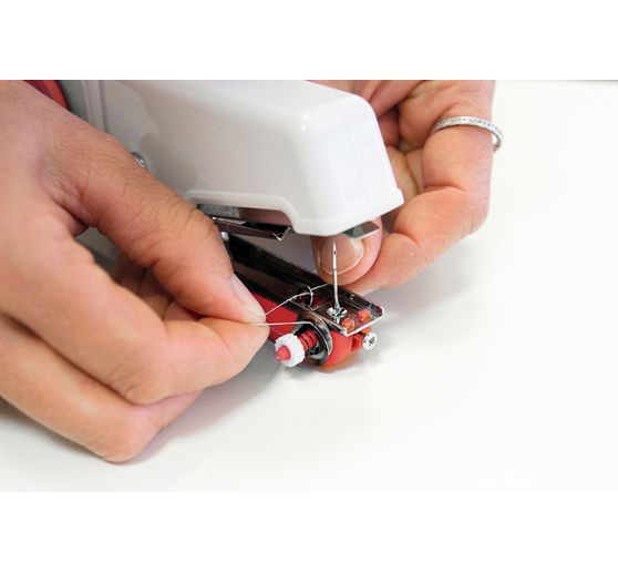 Hand sewing machine