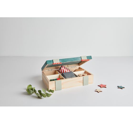 Wooden box / storage box with 6 compartments