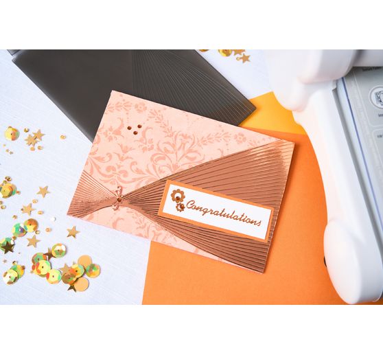 Stencil Sizzix per embossing 3D "Cosmopolitan - French Twist di Stacey Park".