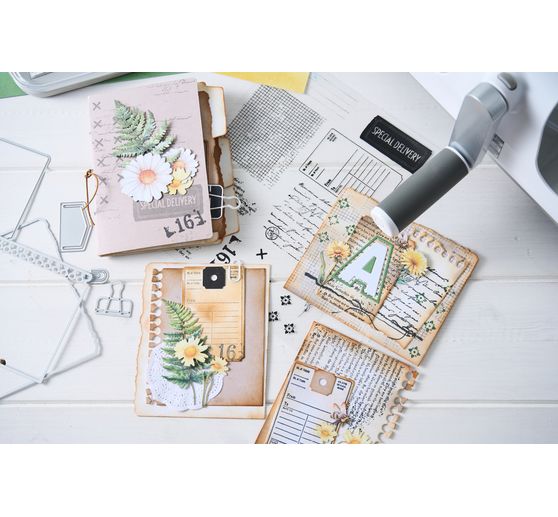 Sizzix Framelits Punching template and Clear Stamps "Creative Combos by 49 & Market"