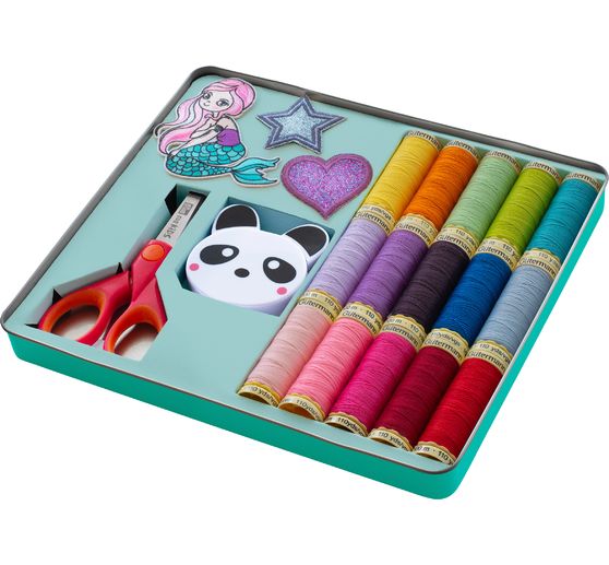 Set di fili da cucito G&uuml;termann Sewing Friends Collection Box 15 x 100 m, con accessori