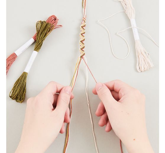 Craft kit friendship bracelets