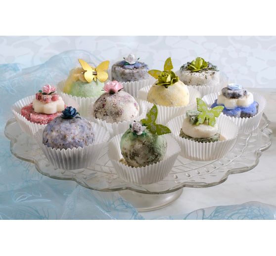 Soap flakes to knead, white