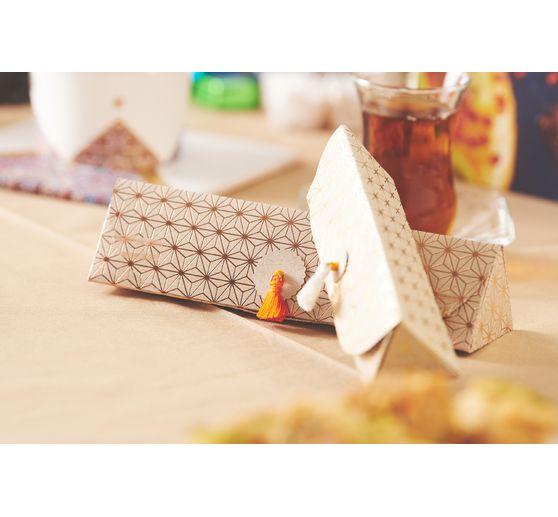 Tassel with eyelet, 8 pieces, 15 mm