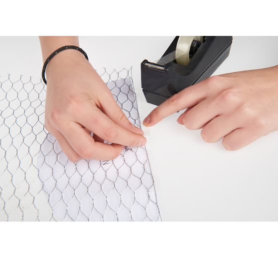 Mesh wire, mesh size 14x14 mm