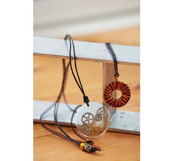 Leather strap round, Ø 1 mm