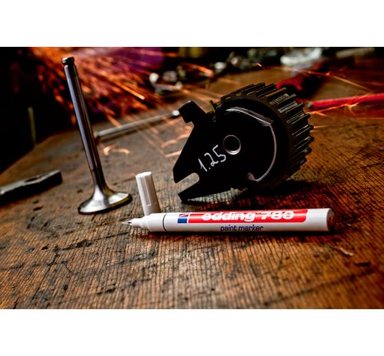 edding 780 "Gloss paint marker"