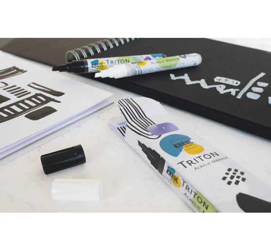 KREUL Triton Acrylic Marker "Edge", set of 2, black & white